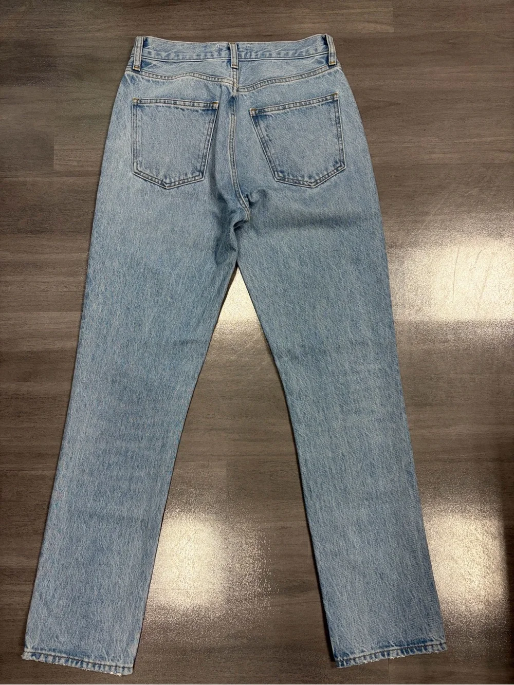 AGOLDE Lyle Low-Rise Slim Jeans in Switch Wash